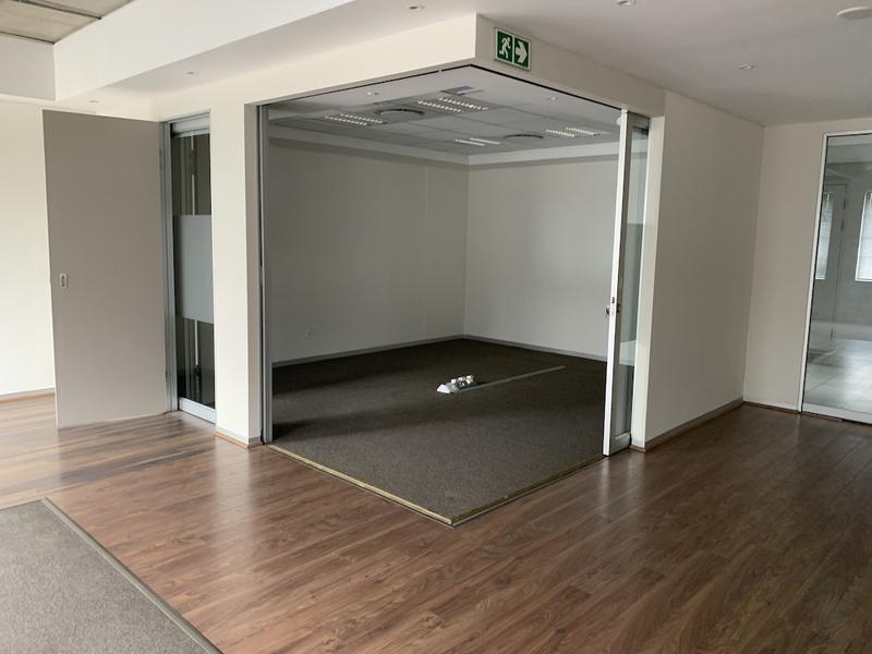 To Let commercial Property for Rent in Green Point Western Cape